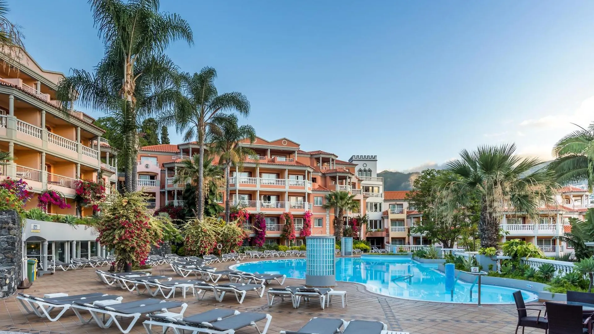 Pestana Miramar Garden & Ocean Hotel Funchal  4*, Funchal (Madeira)